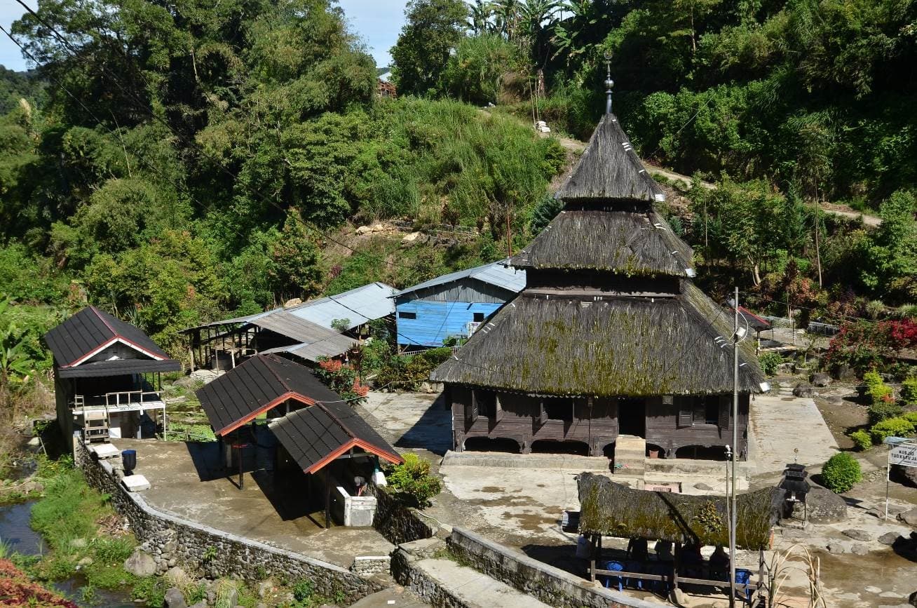 Lima Masjid Tertua di Pulau Sumatera, Ada yang sudah Kisah Tersembunyi yang Hidup Hingga Kini
