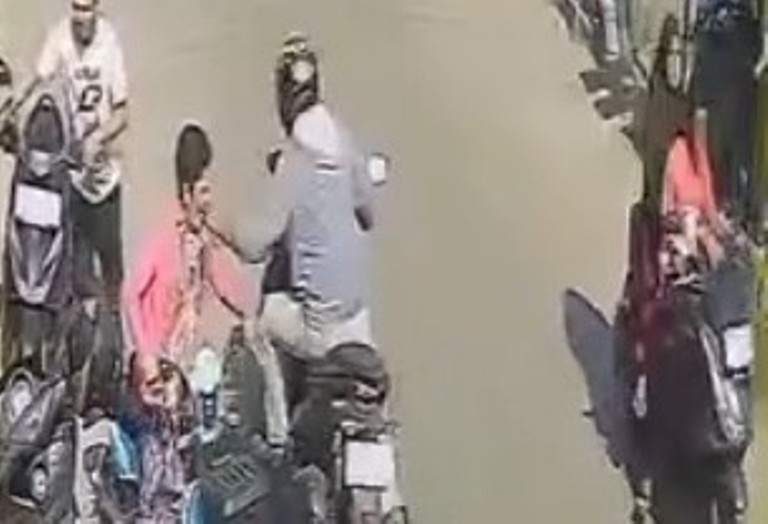 Viral Jambret Terekam CCTV di Palembang, Pelaku Berhasil Gasak Kalung Emas