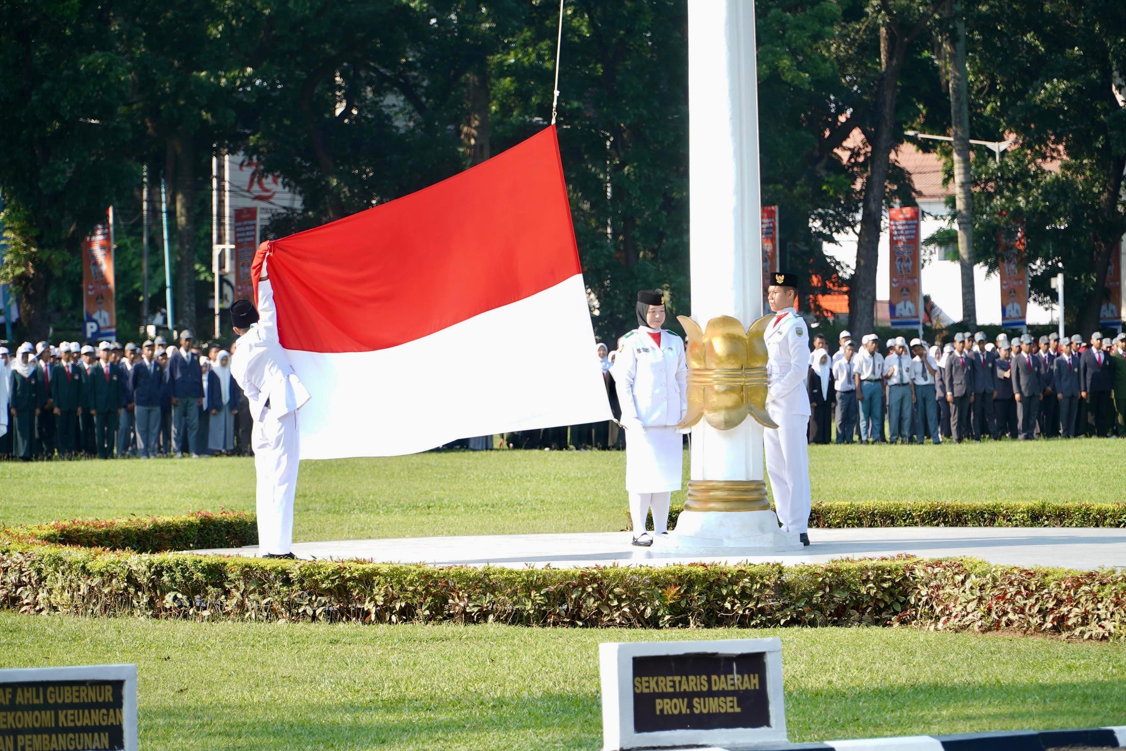 Sekda Sumsel Pimpin Upacara Hari Sumpah Pemuda ke-96, Ajak Pemuda Berperan dalam Pembangunan Nasional