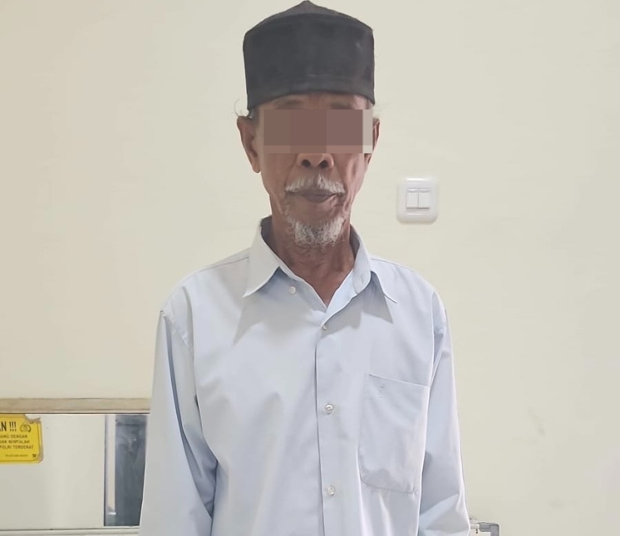 Ancam Petugas Linmas Pakai Sajam, Kakek 68 Tahun di Palembang Ditangkap Polisi