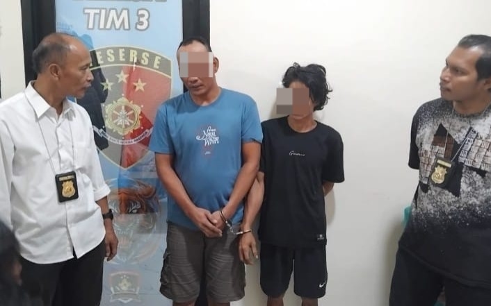 Dua Juru Parkir Minimarket Ditangkap Usai Kepergok Mencuri Kabel Lampu Taman di Palembang