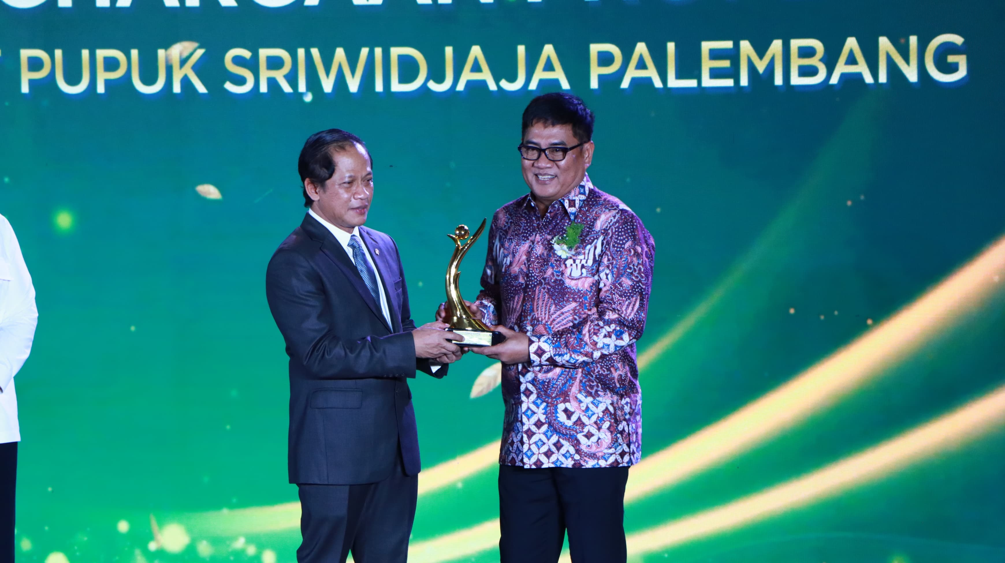 Pusri Palembang Raih Proper Emas 2024, Bukti Komitmen terhadap Keberlanjutan Lingkungan