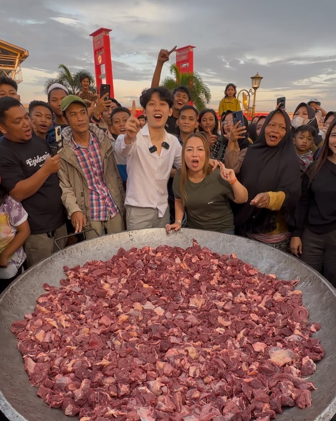 Profil Willie Salim, TikTokers yang Viral Gegara Konten Masak Daging Rendang 200 Kilogram Berujung Hilang