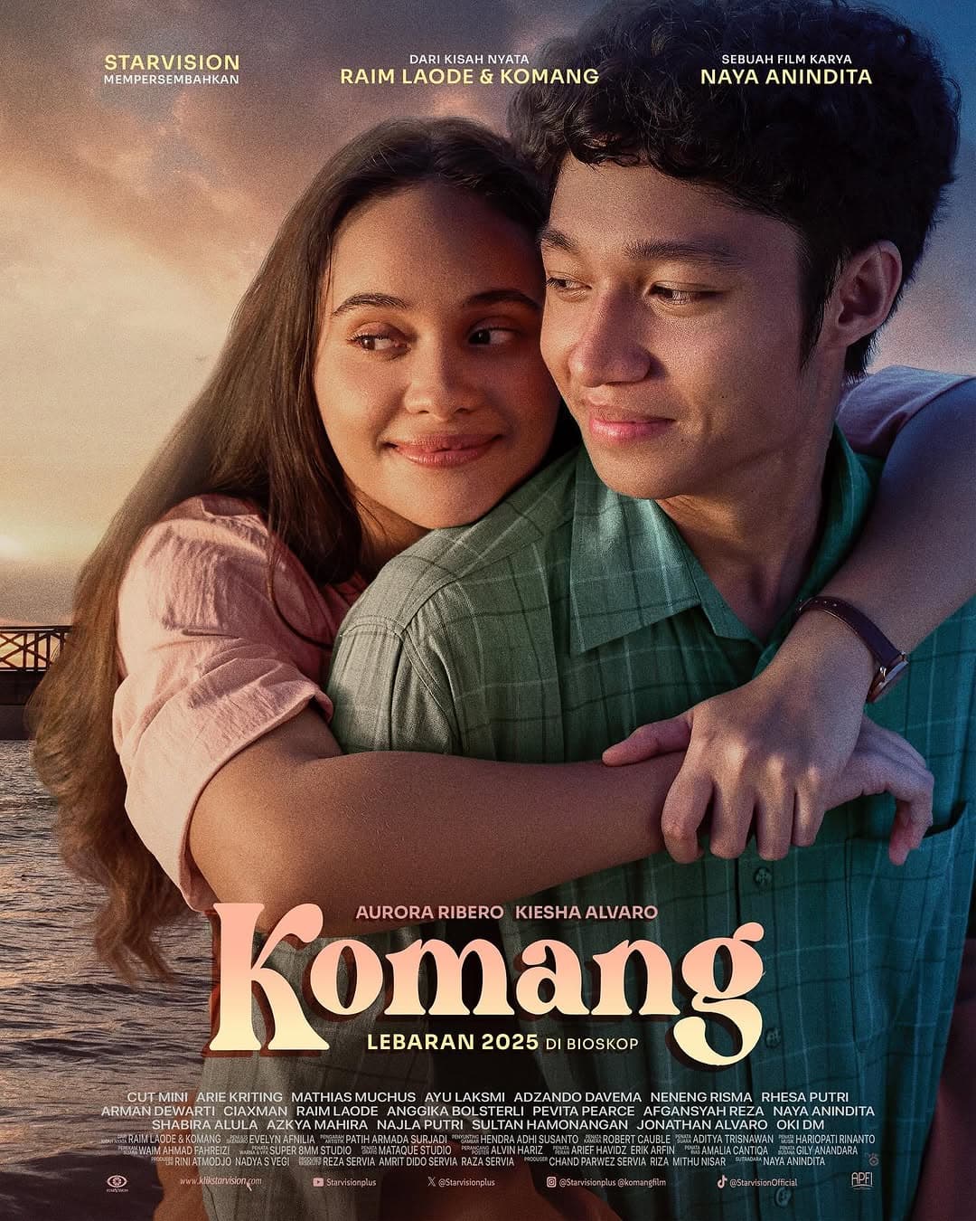 Review Film Komang, Adaptasi dari Lagu dan Kisah Nyata Perjalanan Cinta Raim Laode