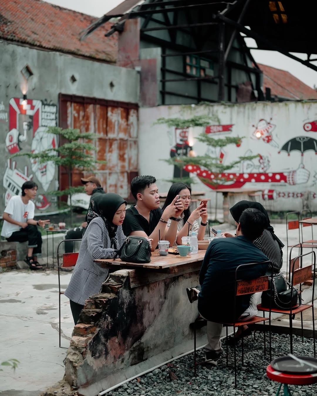 Kedai Kopi Agam Pisan, dari Gudang Tua Bersejarah Jadi Tempat Ngopi Hits Palembang