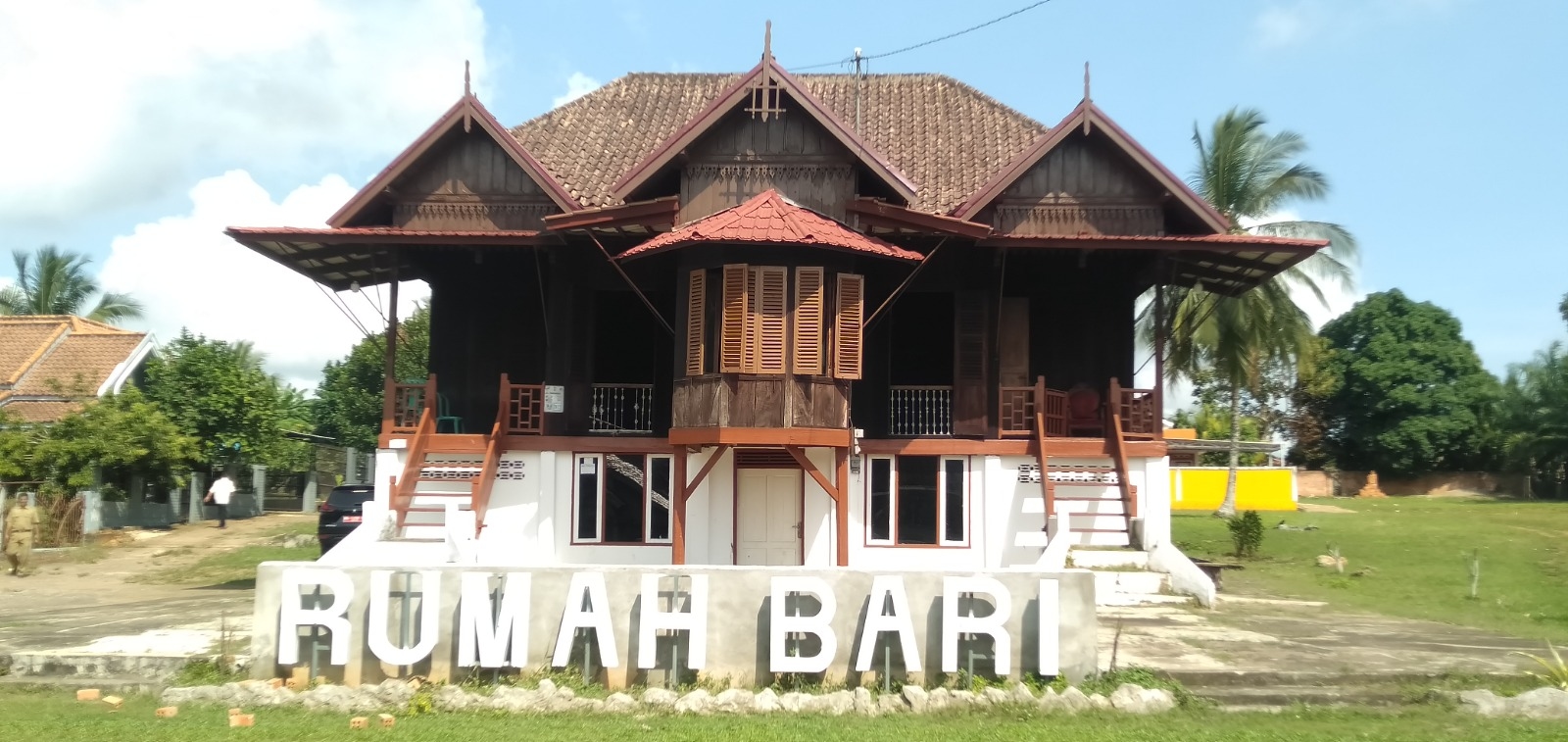 Mengenal Ragam Rumah Adat Sumatera Selatan dan Makna Filosofinya