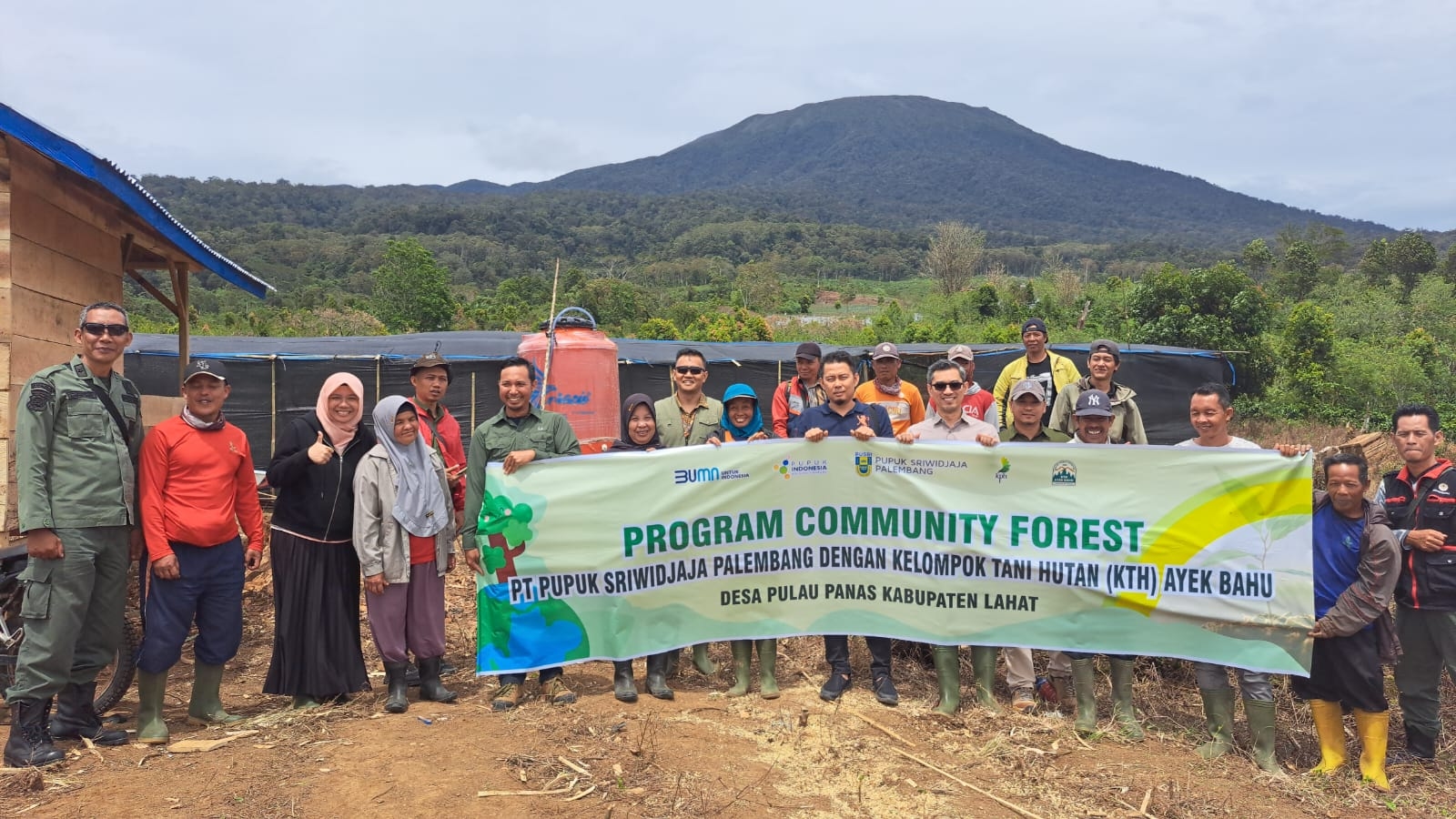 Dorong Ekonomi dan Jaga Lingkungan, PT Pusri Kembangkan Program Kopi Tebat Benawa di Sumsel