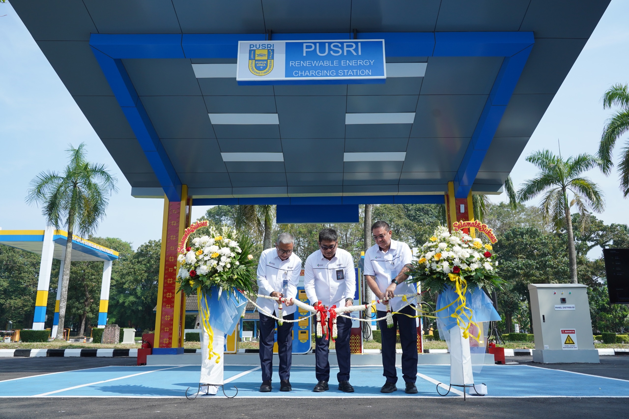 Pusri Luncurkan Stasiun Pengisian Listrik Tenaga Surya, Dorong Transisi Energi Bersih di Industri Pupuk