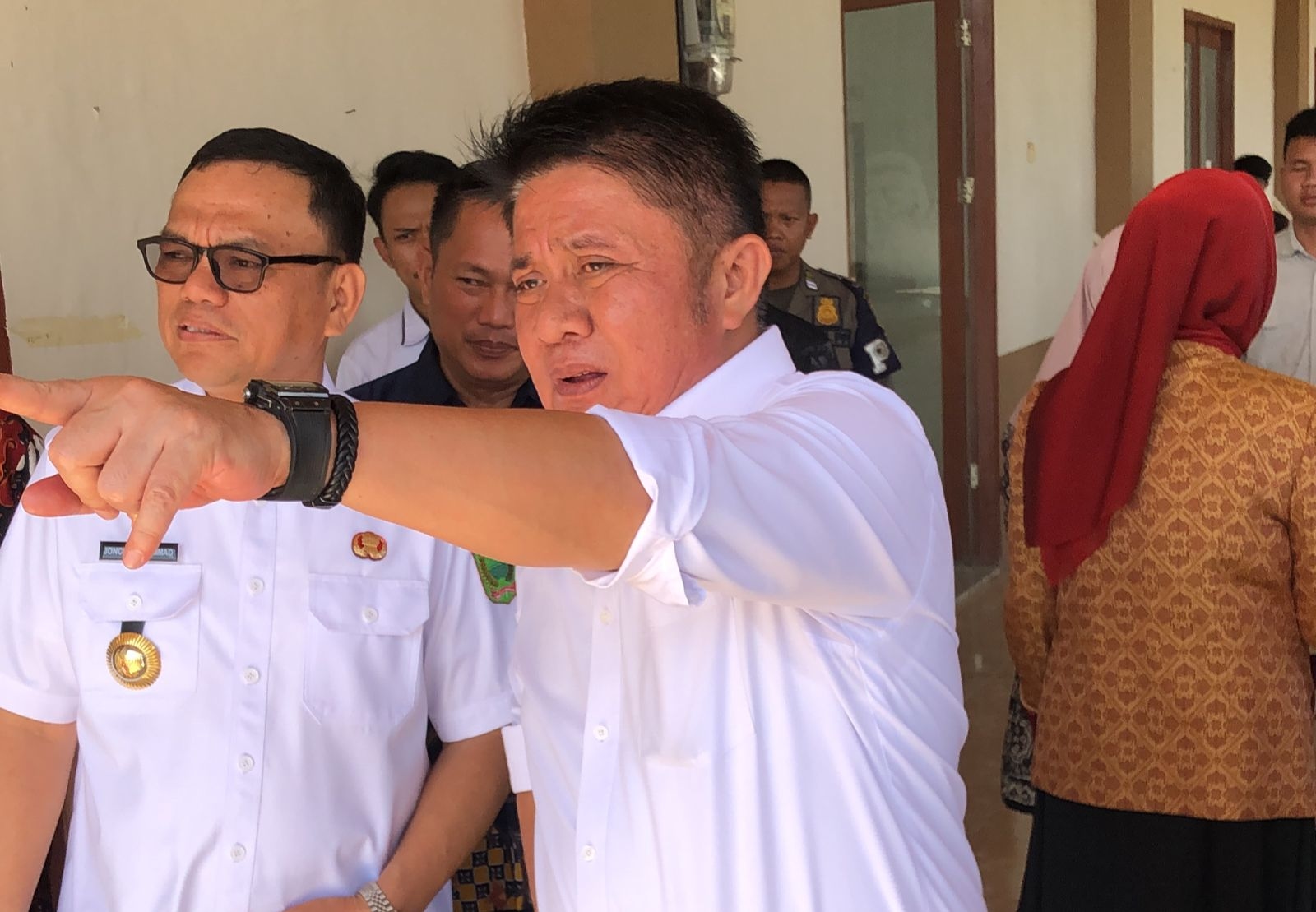 Tinjau Lokasi Retret, Gubernur Deru Minta Panitia Perbaiki Fasilitas Makan dan Penguatan Karakter