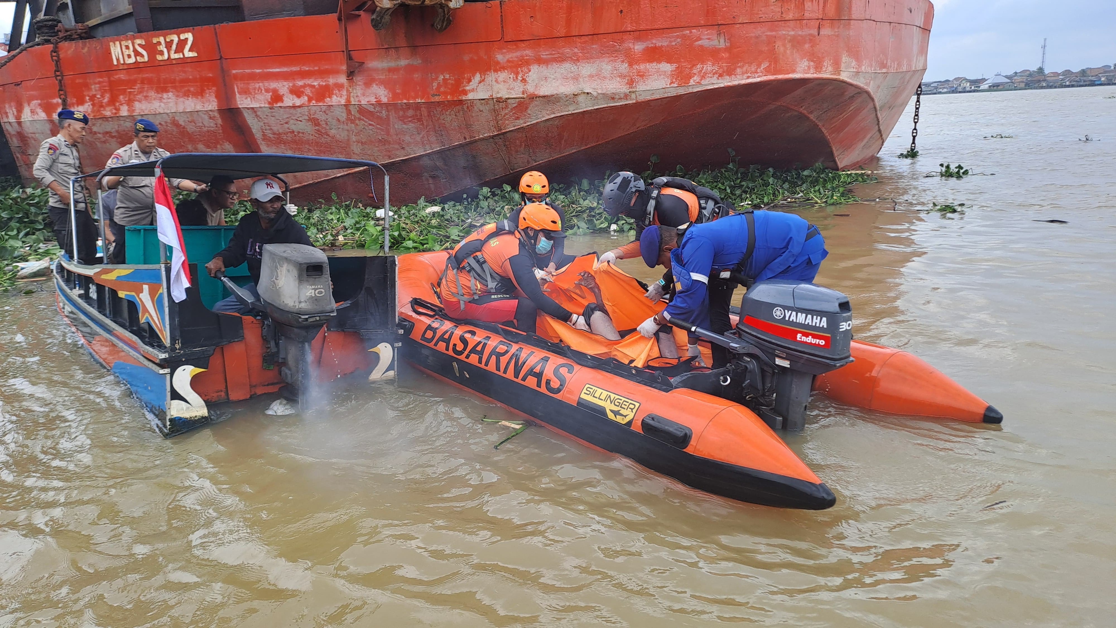 Bocah 11 Tahun Tewas Tenggelam di Sungai Musi Palembang, Ditemukan Tersangkut Eceng Gondok