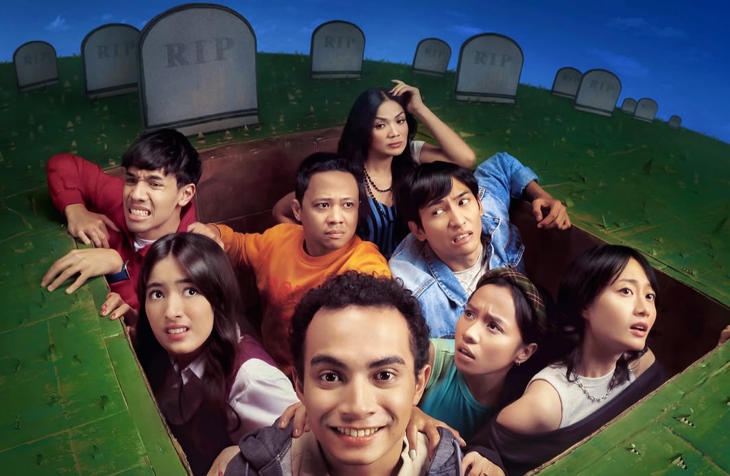 Sinopsis Tinggal Meninggal, Film Dark Comedy yang Baru Tayang di Bioskop