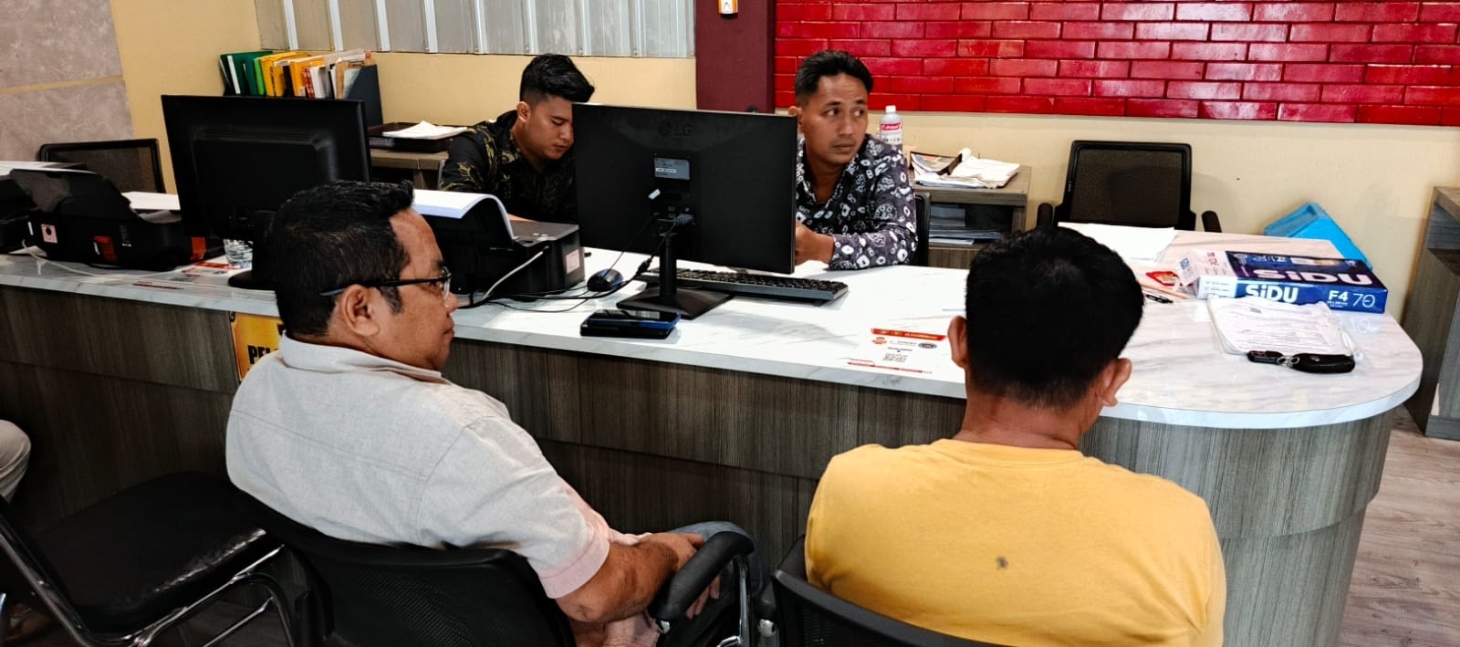 Hendak Tolong Ibu Terjatuh, Sopir Laundry di Palembang Malah Dikeroyok Tiga Pemuda