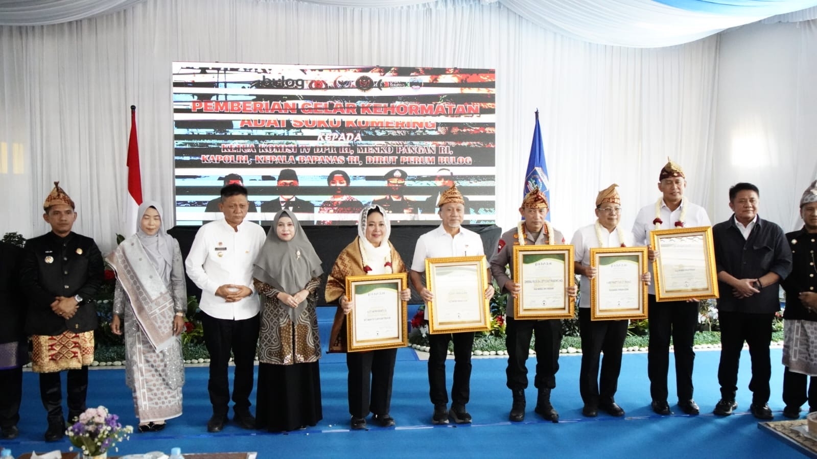 Daftar 5 Pejabat Negara Dianugerahi Gelar Kehormatan Adat Oleh Masyarakat Komering