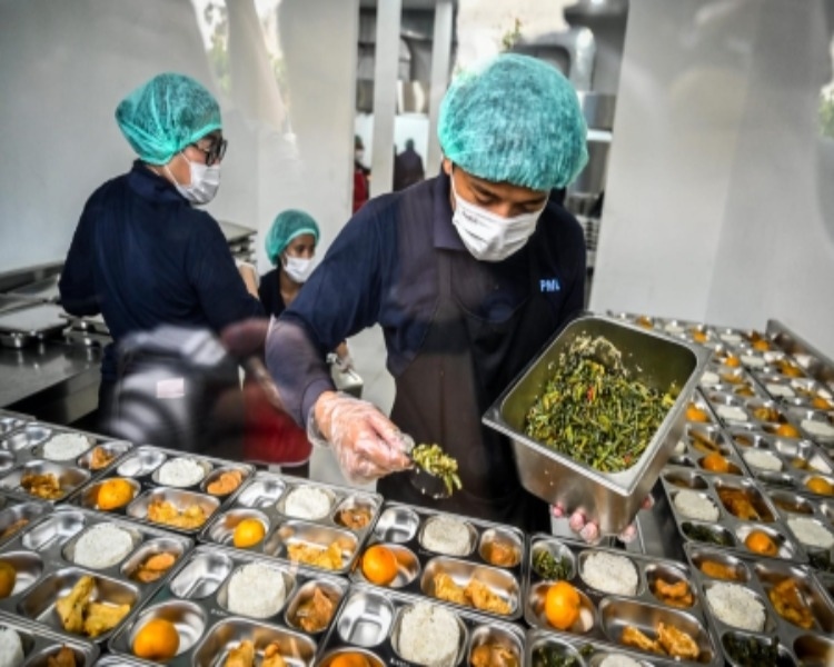 Eks Direktur WHO Jelaskan Penyebab Keracunan MBG, Singgung Soal Bakteri dalam Makanan