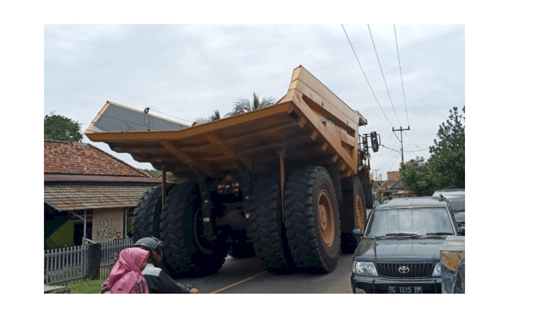 Konvoi Truk Raksasa PT MIP Tembus Jalan Umum, DPRD Lahat Ambil Langkah Tegas