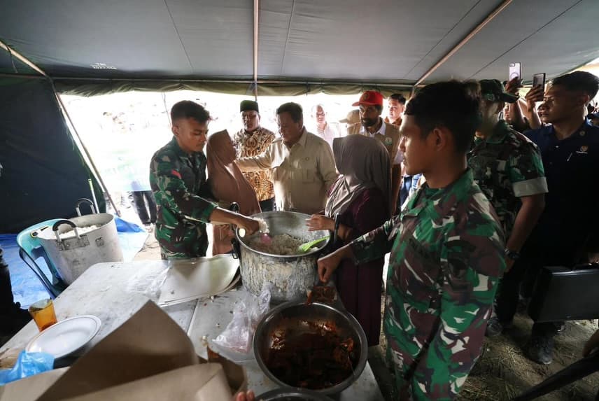 Prabowo Minta Mendagri Copot Bupati Aceh Selatan Imbas Umroh Saat Banjir Menimpa Warga