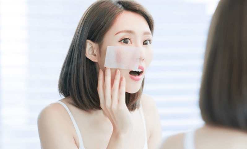 Sering Aktivitas Outdoor? Ini Tips Jitu Atasi Muka Berminyak dan Kusam agar Tetap Segar