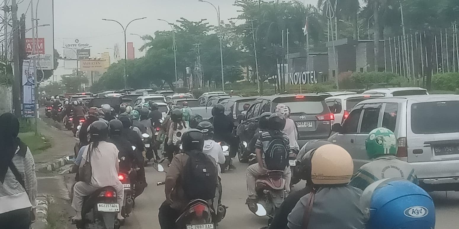 Puluhan Titik Macet Kepung Palembang, Dishub Nilai Sistem Ganjil-Genap Belum Efektif