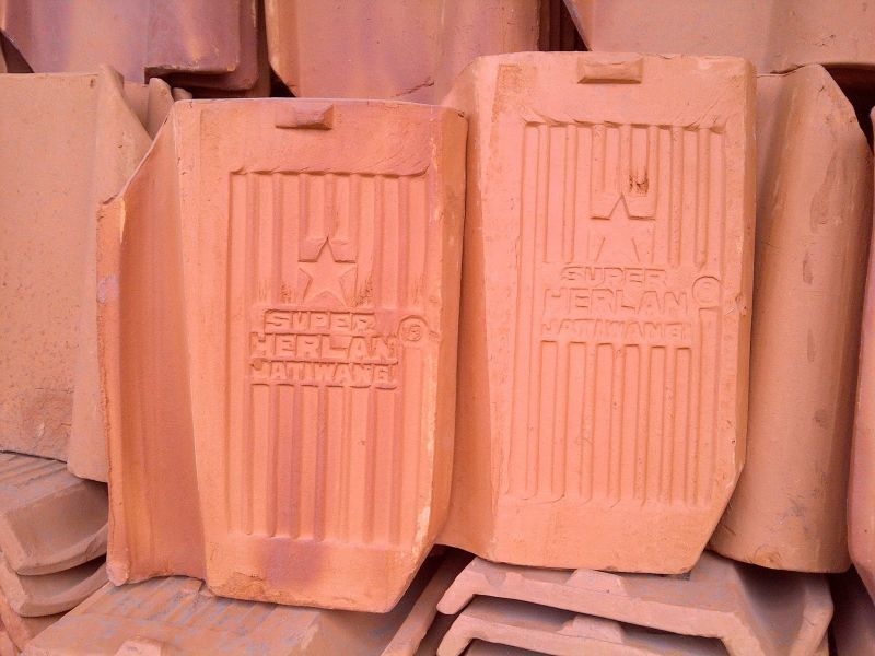 Manfaat Genteng Karet untuk Konstruksi Bangunan dan Upaya Hilirisasi Karet di Sumsel