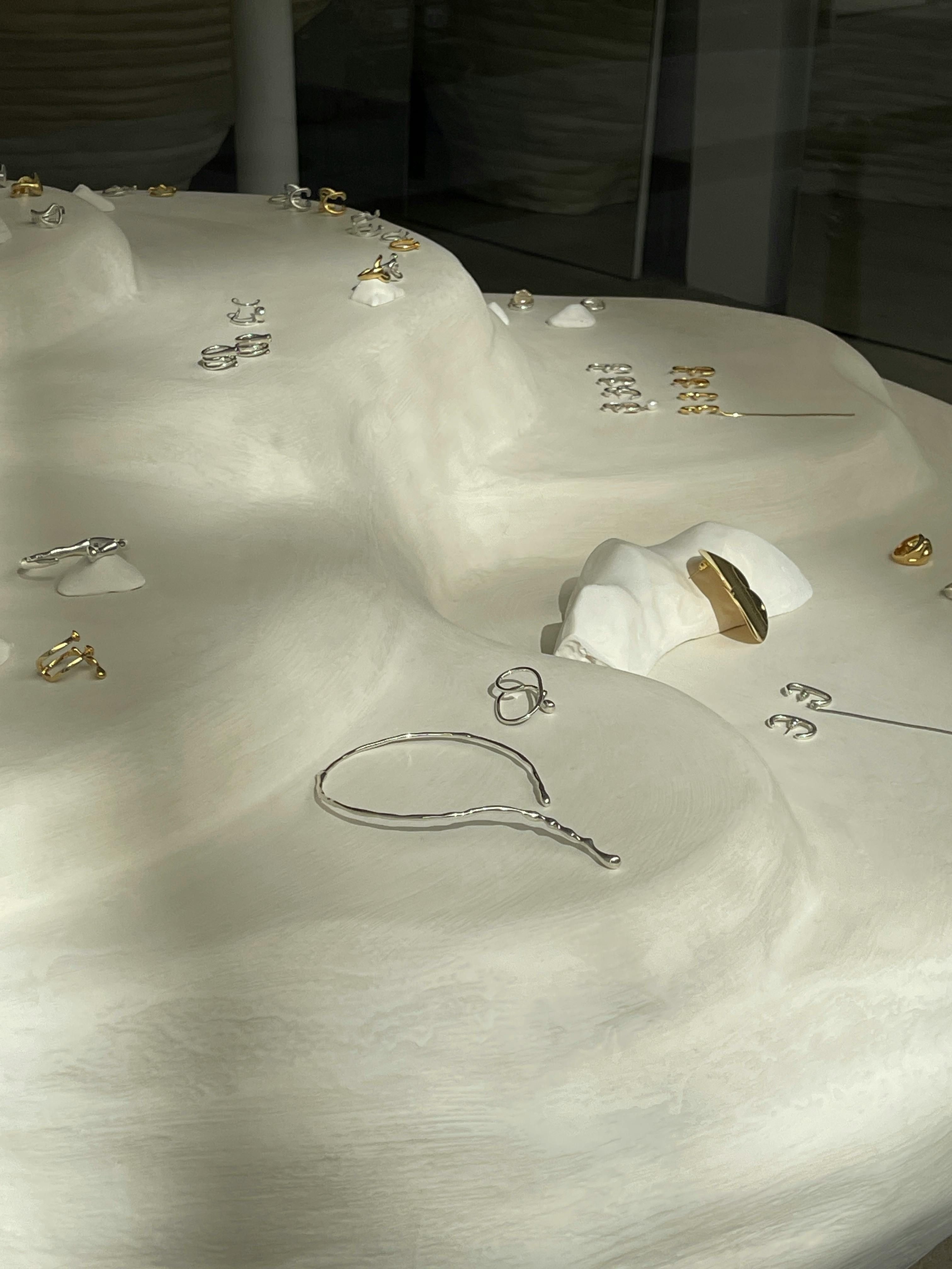 Harga Emas Perhiasan Palembang Merosot Tajam Kembali ke Angka Rp16 Jutaan per Suku